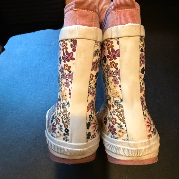 H&M Floral Kids Boots - Picture 3 of 6
